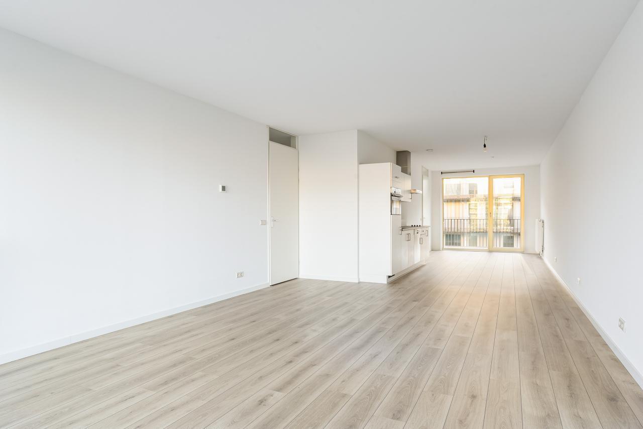 Spacious apartment with roof garden in De Kameleon - Image 8