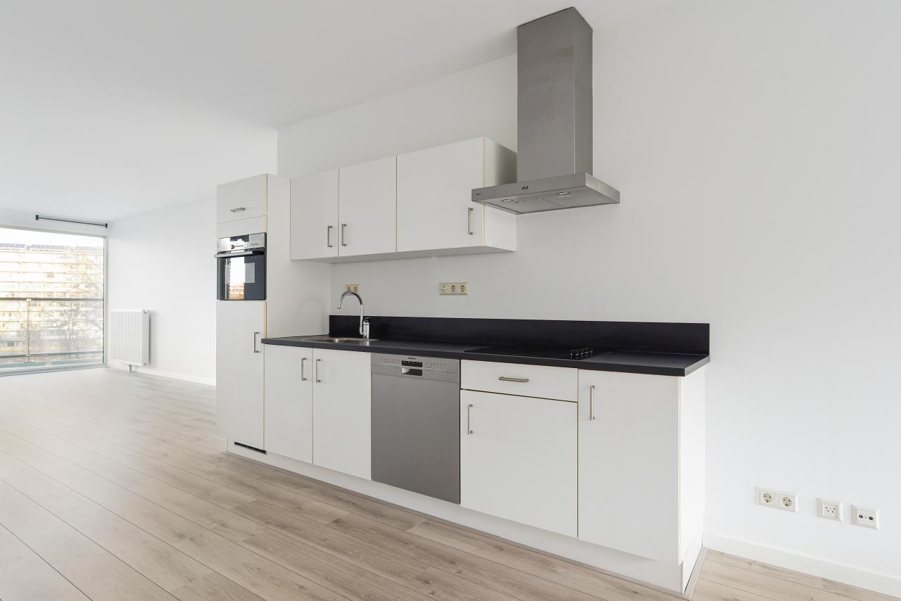 Spacious apartment with roof garden in De Kameleon - Image 11