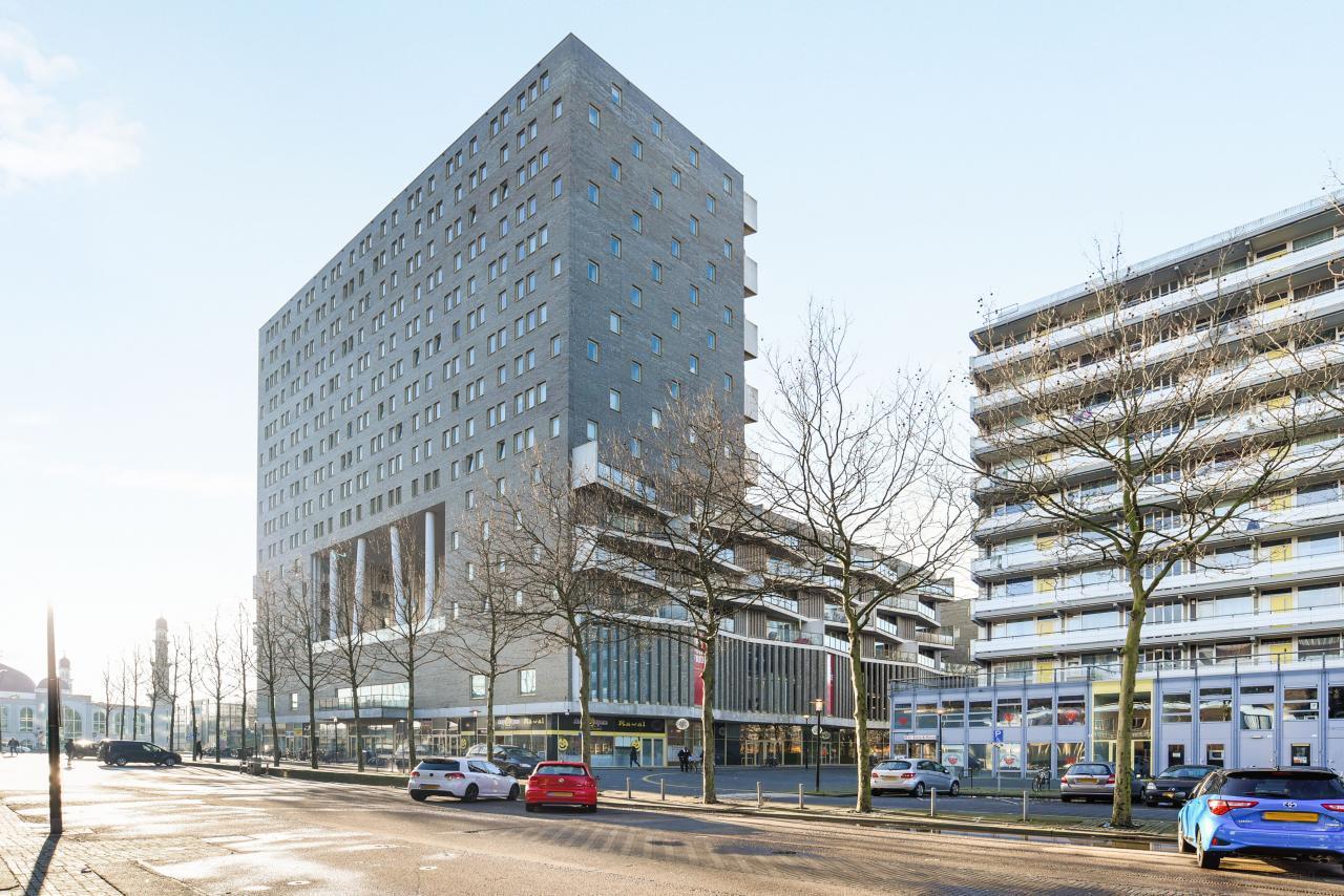 Spacious apartment with roof garden in De Kameleon - Image 1