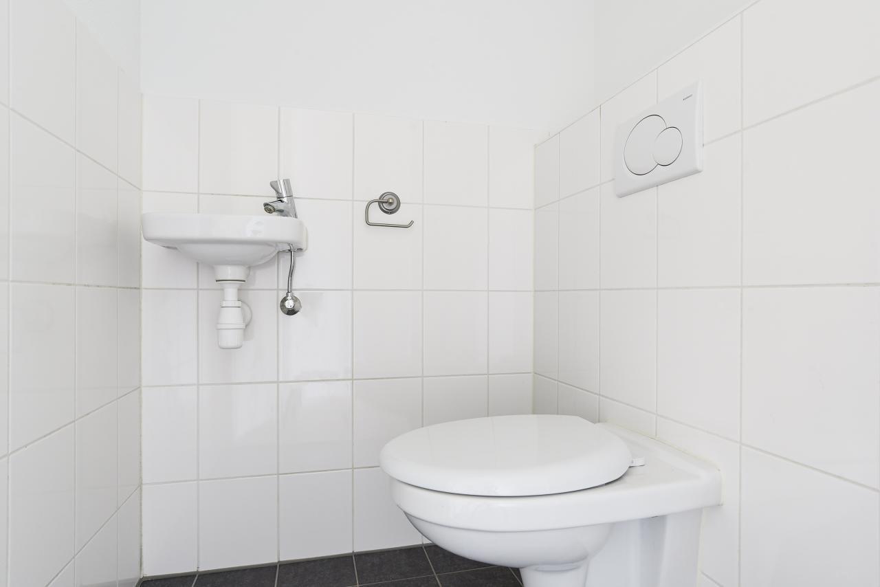 Spacious apartment with roof garden in De Kameleon - Image 5
