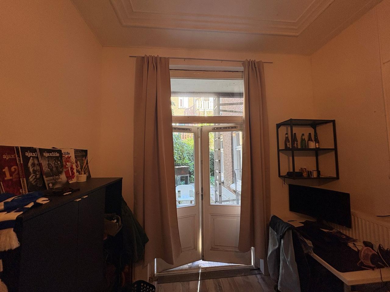 Room with Garden in Oud-Assendorp - Image 2