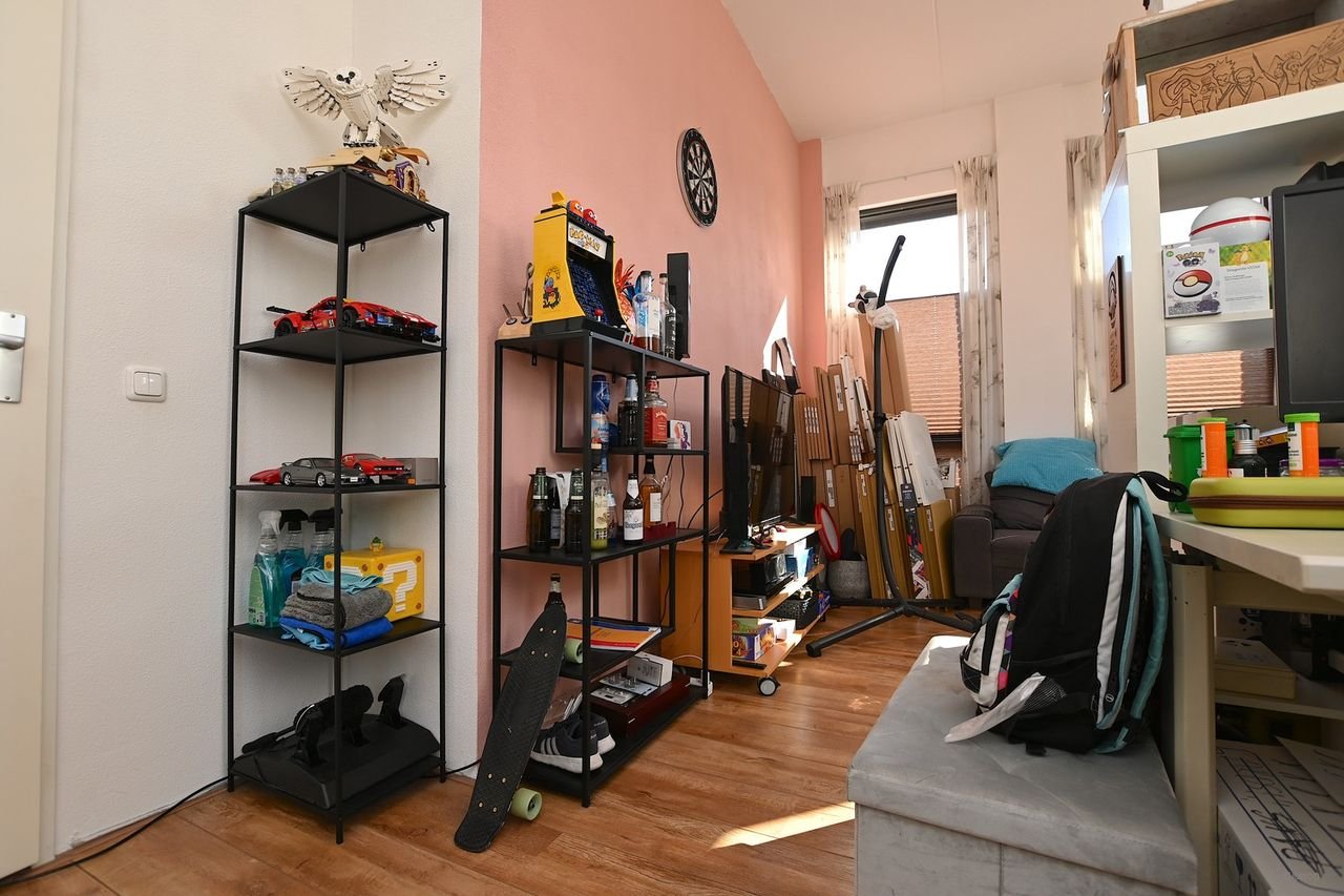 Bright corner apartment in Kloosterveen - Image 4