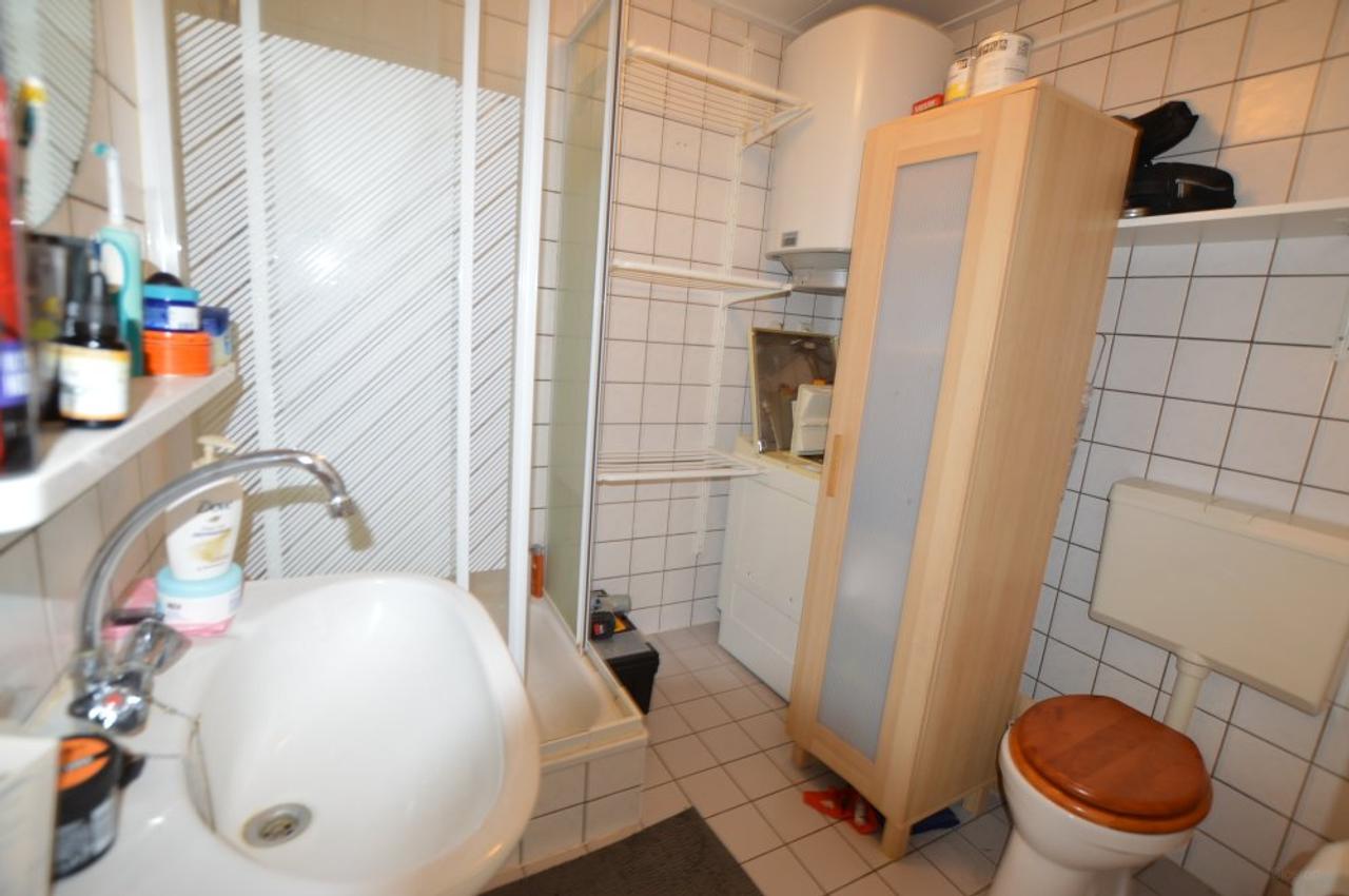 Studio with new kitchen in Assendorp - Image 8