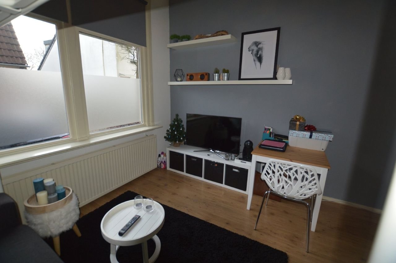 Room (13m²) in female-only house in Oud-Assendorp - Image 3