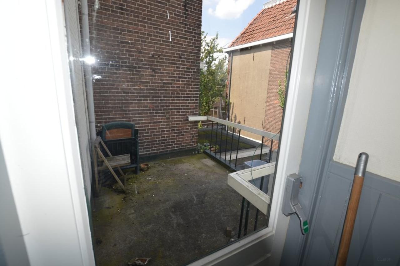 Spacious room (22m²) with balcony in Oud-Assendorp - Image 6