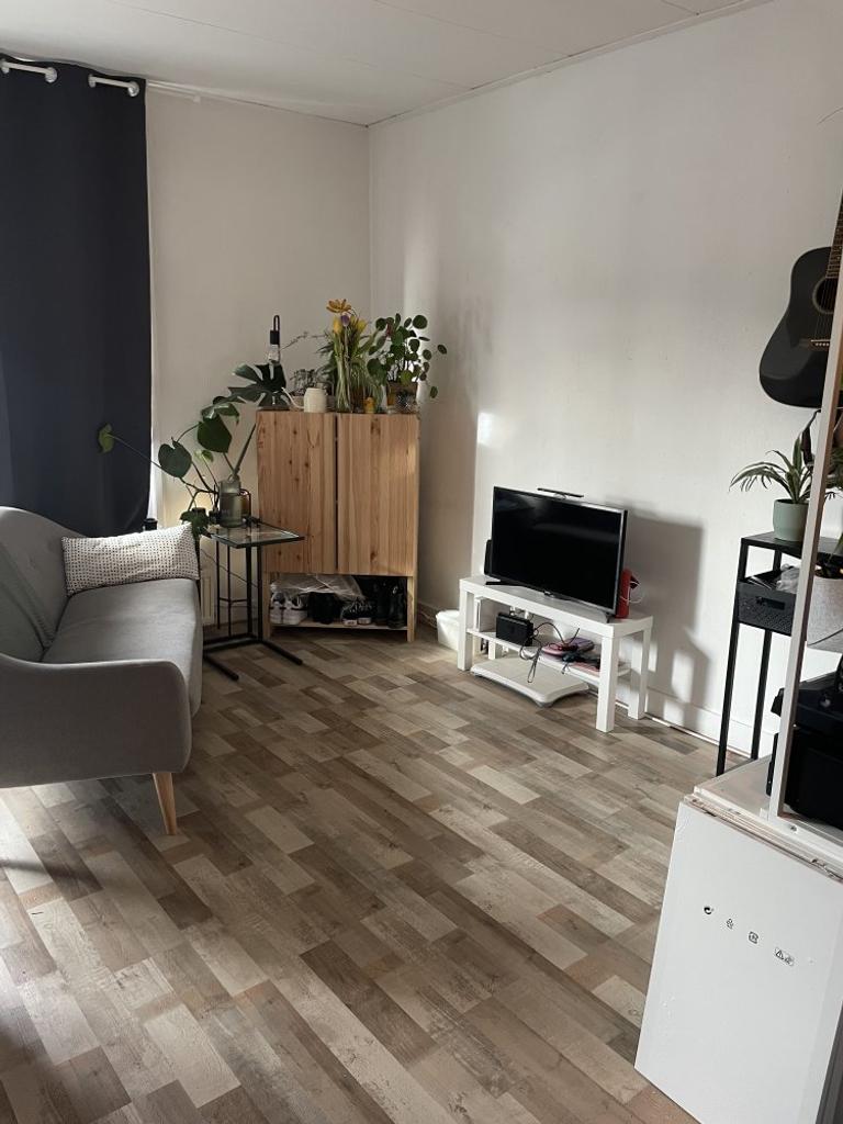 Spacious room (22m²) with balcony in Oud-Assendorp - Image 2