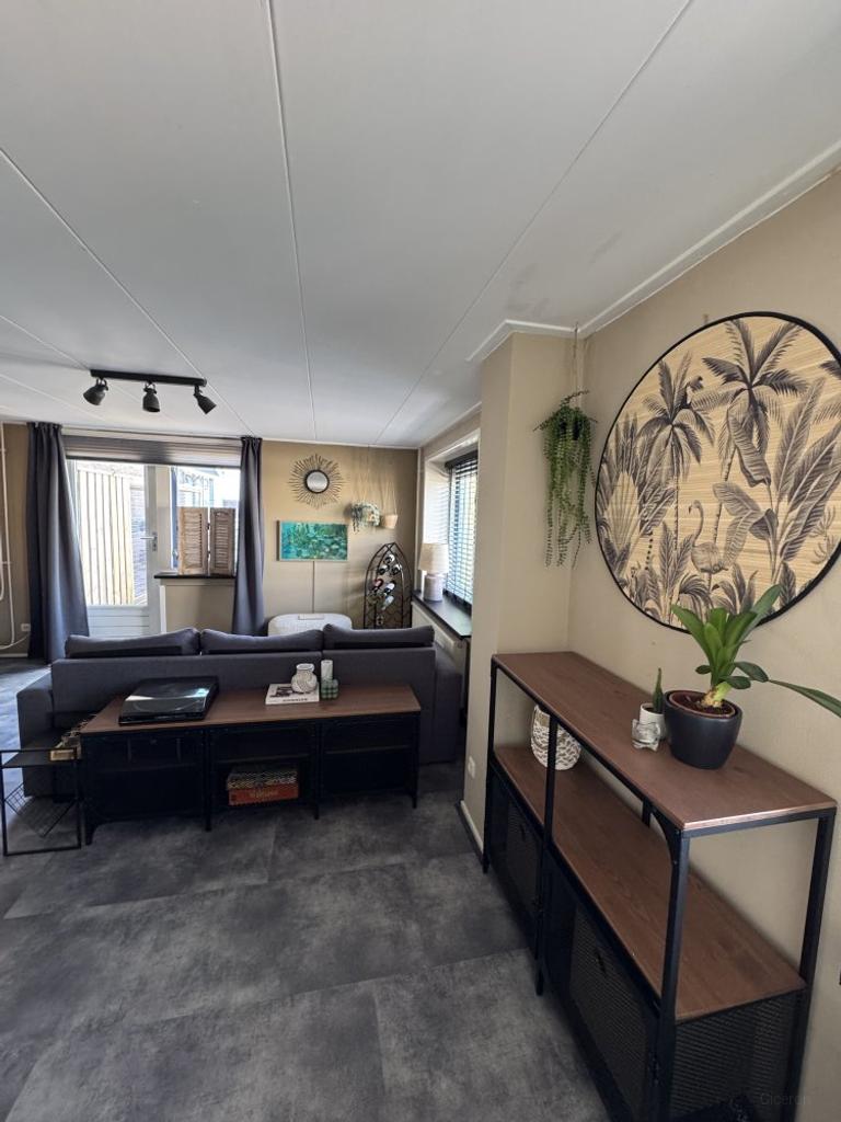 Spacious roof terrace and 72 m² in Dieze-Centrum - Image 3