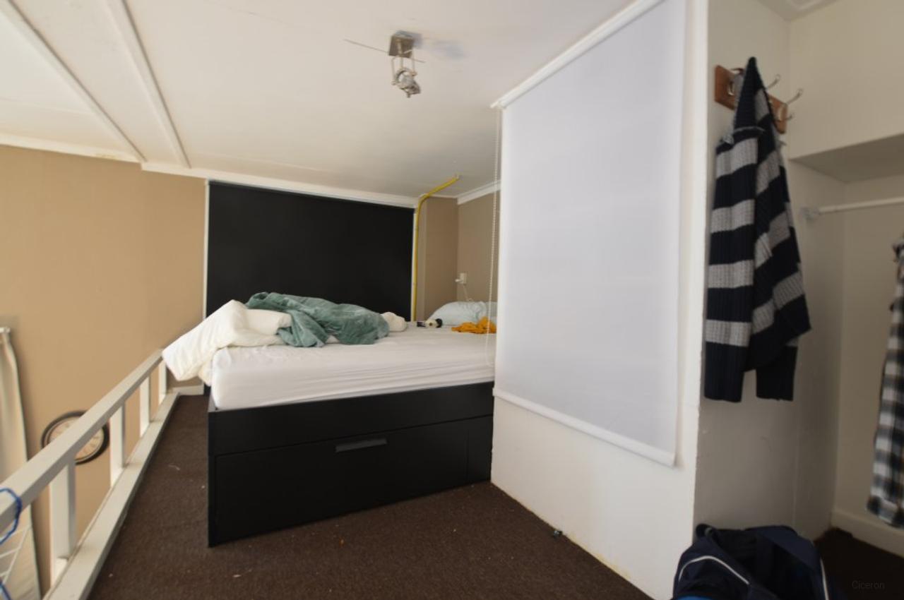 Apartment with sleeping loft in the heart of Zwolle - Image 7
