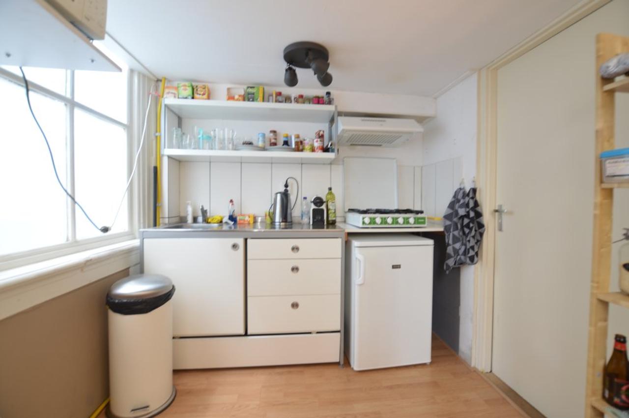 Apartment with sleeping loft in the heart of Zwolle - Image 8
