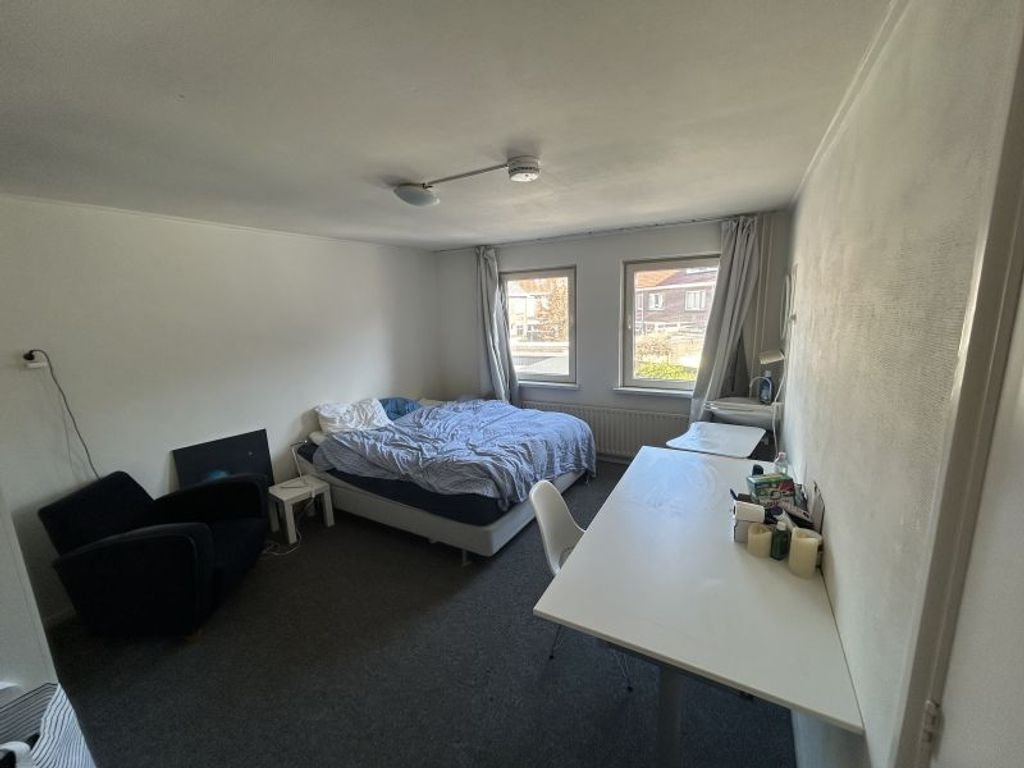 Student Room with Internet in Tilburg - Image 2