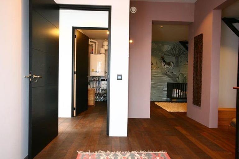 Detached former church of 440 m² in The Hague - Image 35