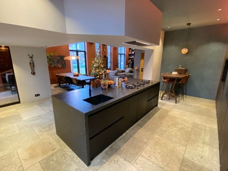 Detached former church of 440 m² in The Hague - Image 9