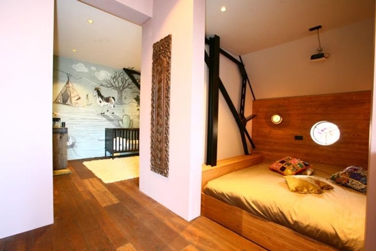 Detached former church of 440 m² in The Hague - Image 36