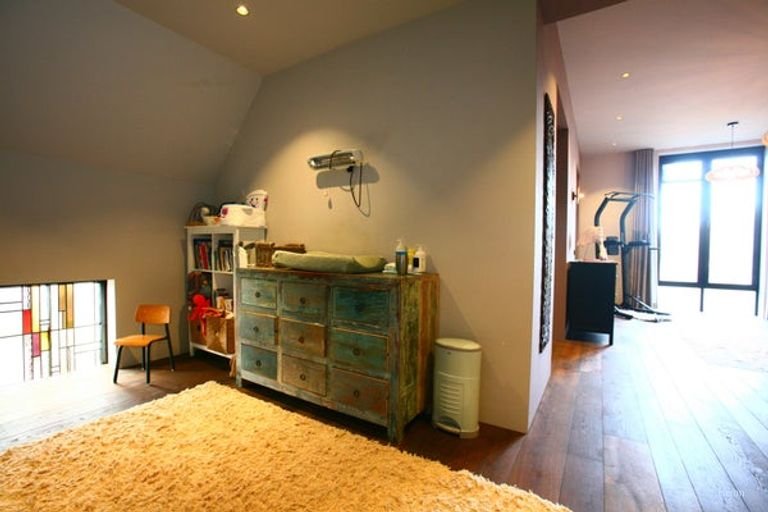 Detached former church of 440 m² in The Hague - Image 40