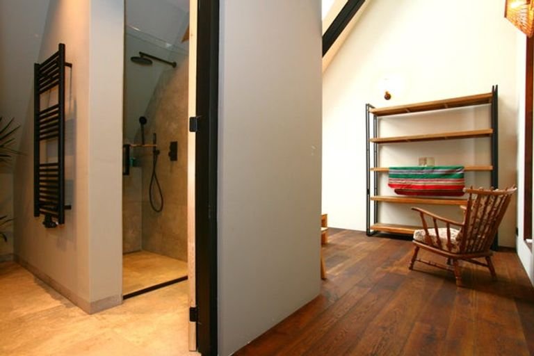 Detached former church of 440 m² in The Hague - Image 77