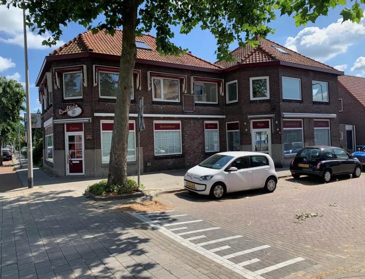 133 m² bovenwoning met dakterras - Afbeelding 1