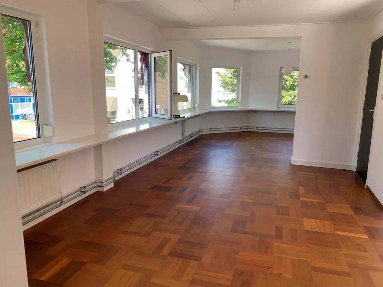 133 m² bovenwoning met dakterras - Afbeelding 9