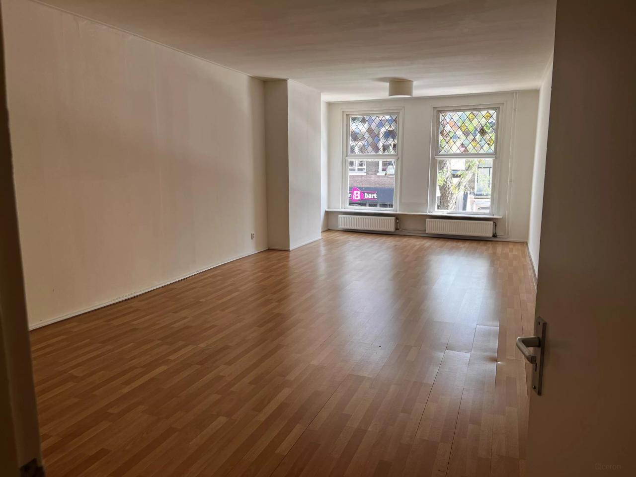 Three-bedroom apartment in the heart of Zwolle - Image 10