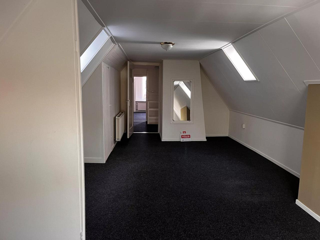 Three-bedroom apartment in the heart of Zwolle - Image 12