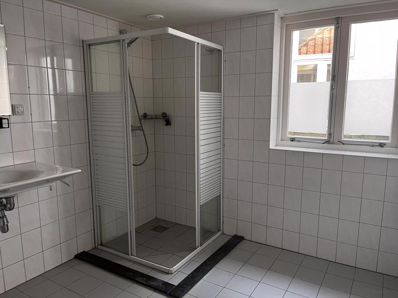 Three-bedroom apartment in the heart of Zwolle - Image 6