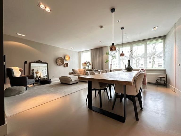 Royaal appartement met terras aan het park - Afbeelding 9