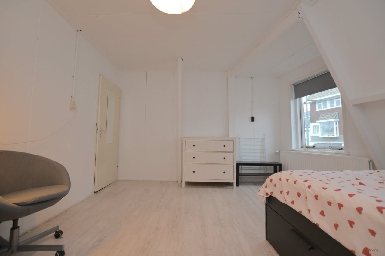 Kamer (15 m²) met balkon in de Oosterpoort - Afbeelding 7