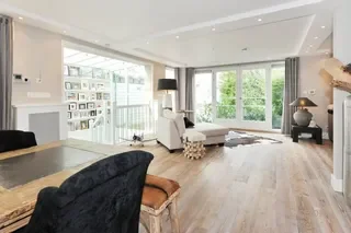 Luxe loft van 235 m² met sauna en garage