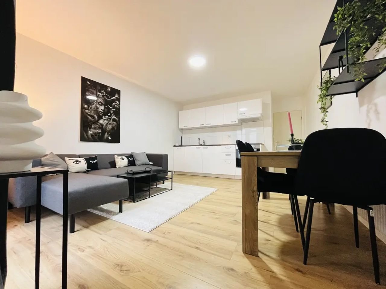 Westeinde: 2 kamers en een ruim terras - Afbeelding 3