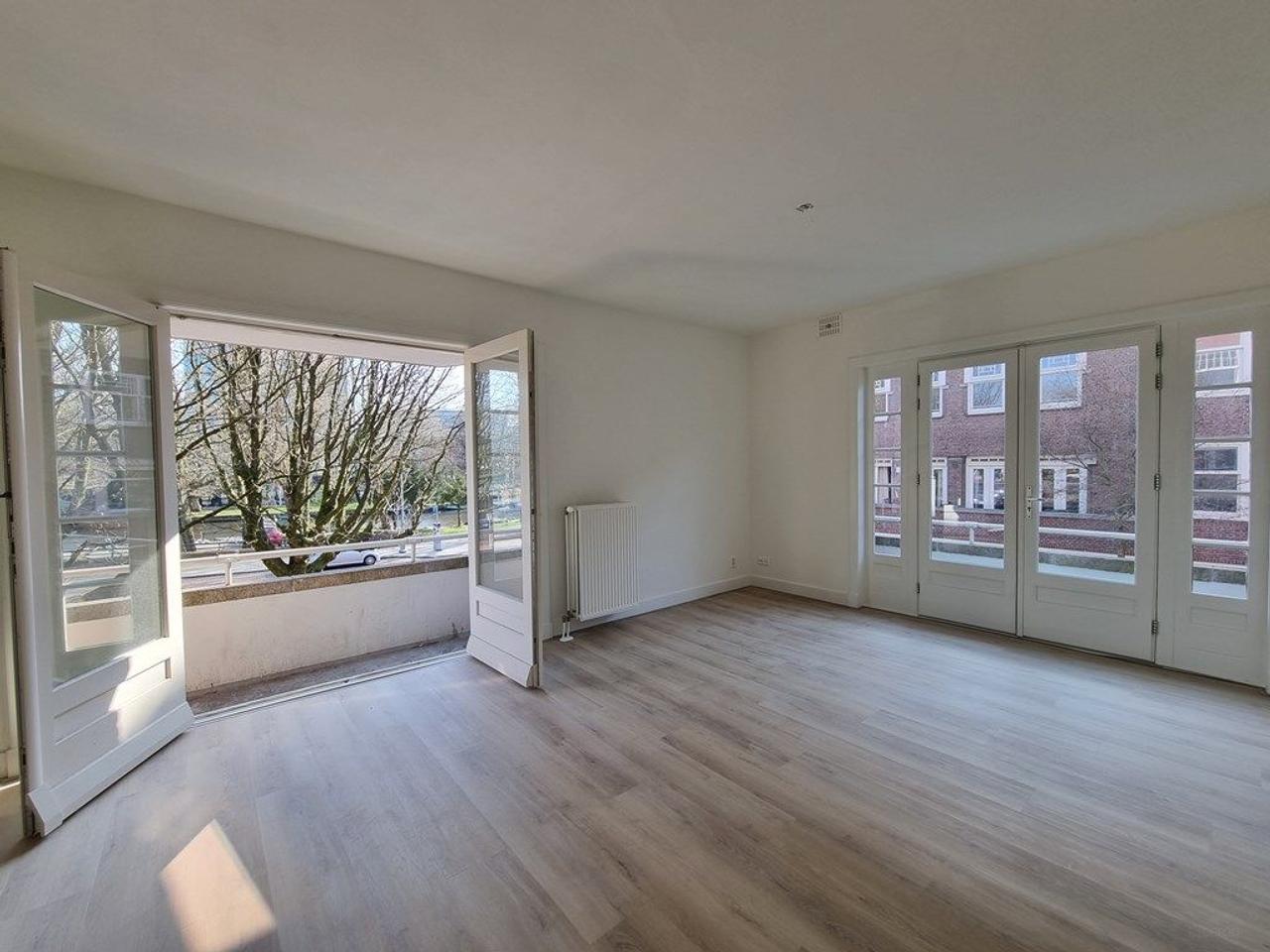 Hoekappartement met balkon aan de Stadionkade - Afbeelding 3