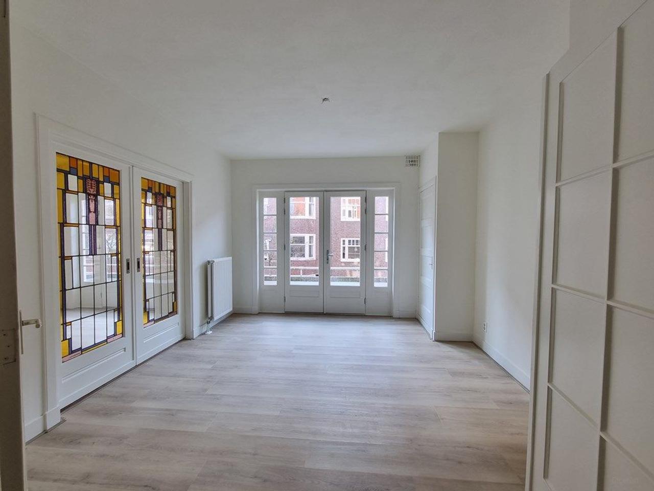 Hoekappartement met balkon aan de Stadionkade - Afbeelding 7