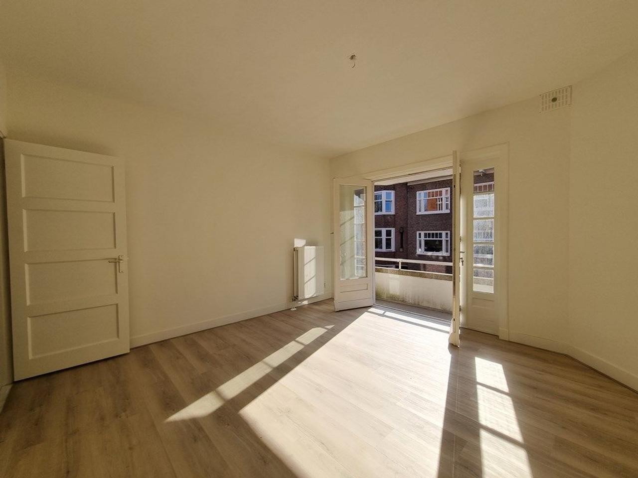 Hoekappartement met balkon aan de Stadionkade - Afbeelding 11