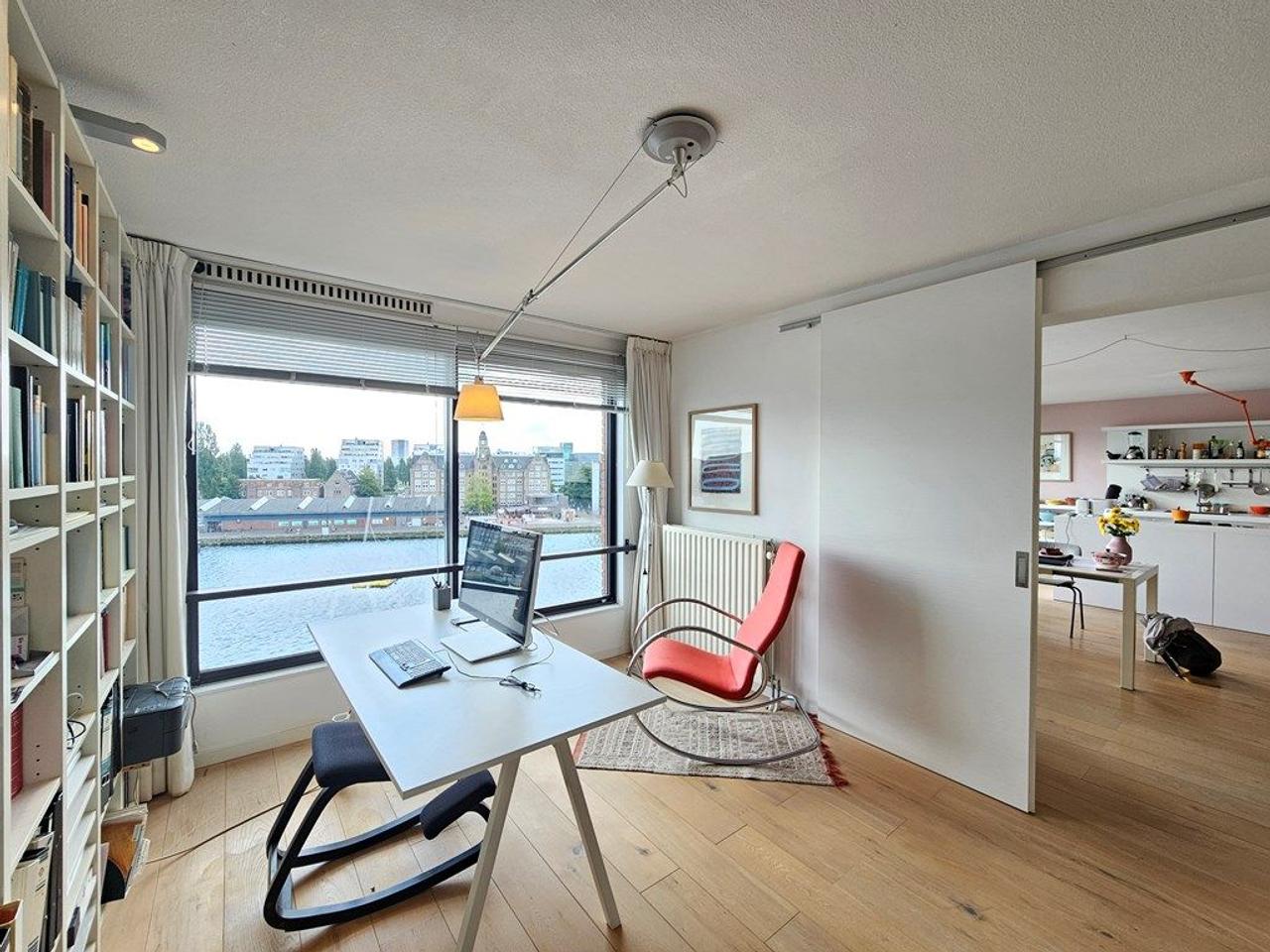 Water views and 120 m² on Java Island - Image 17