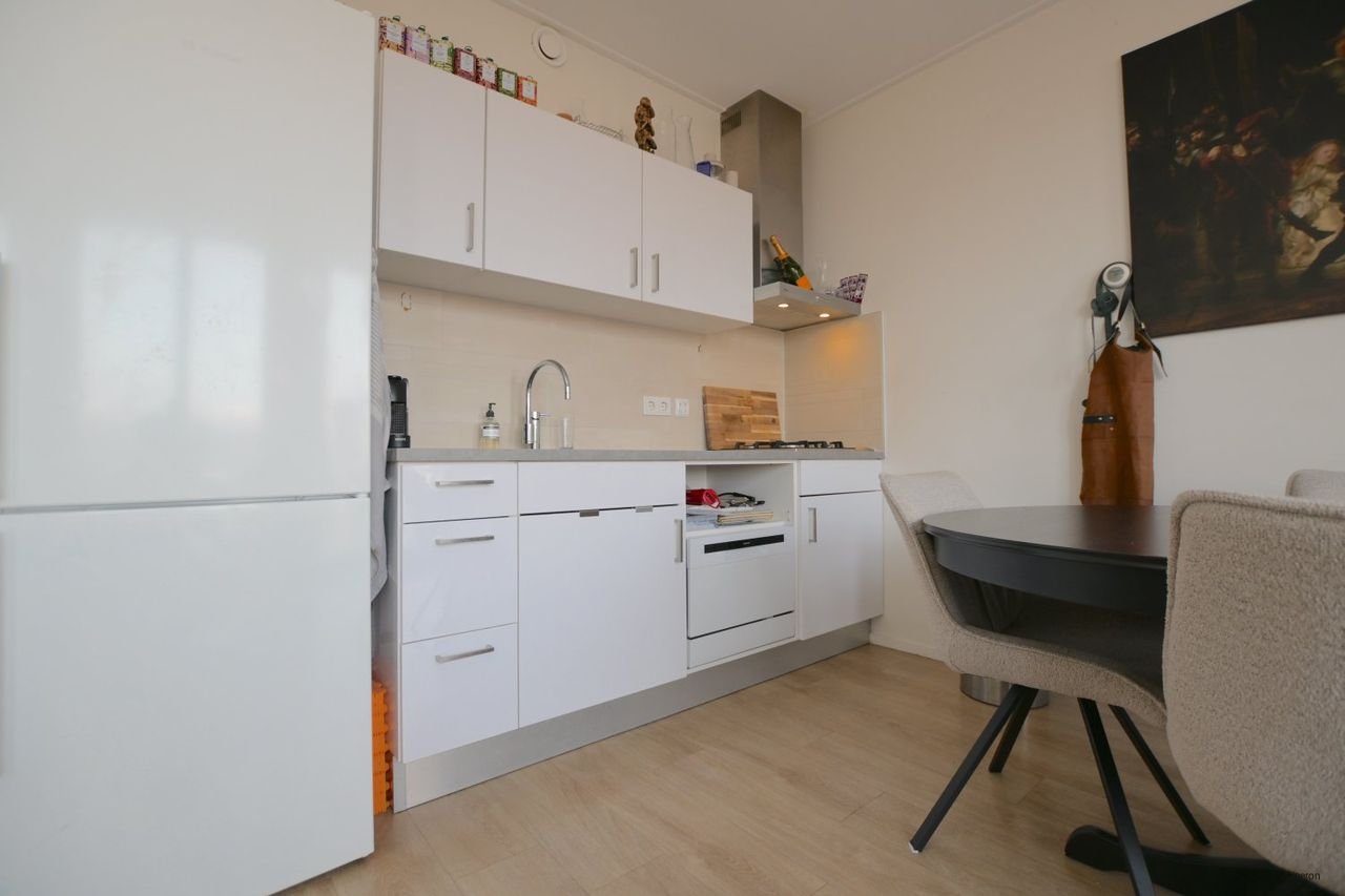 Bovenste etage appartement met dakterras in hartje Groningen - Afbeelding 8