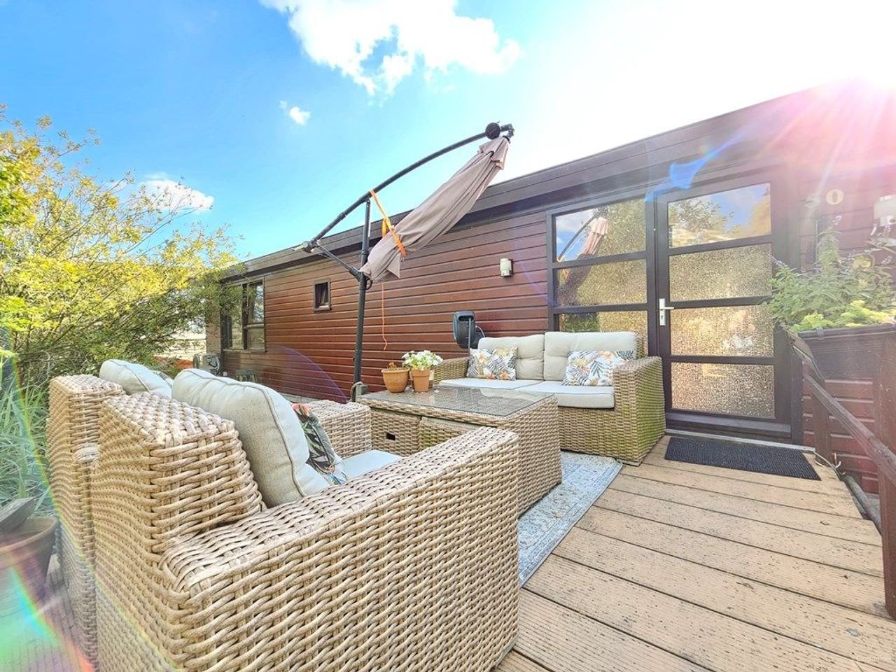 Ruime woonark (90m²) met terras in Sloten - Afbeelding 1