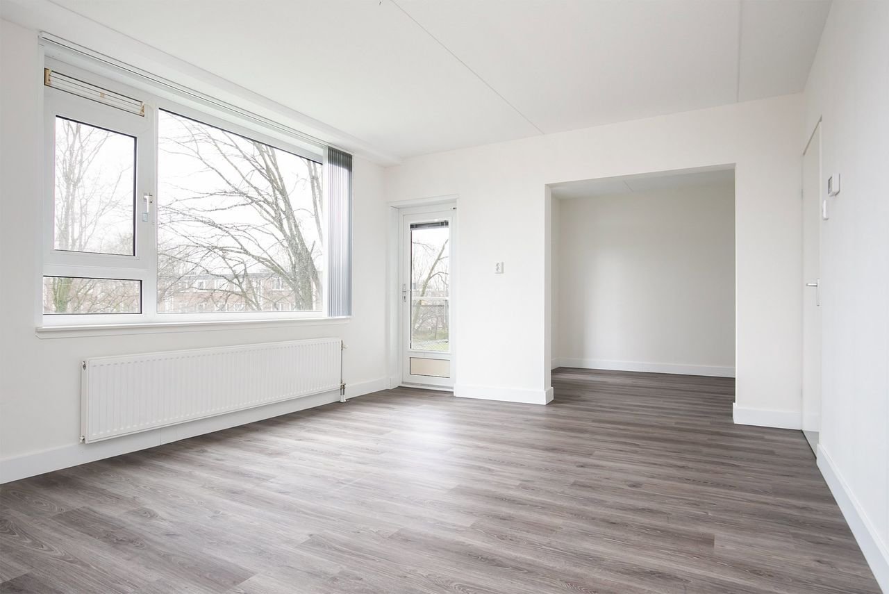 Licht 3-kamer appartement met balkon op zuid - Afbeelding 1