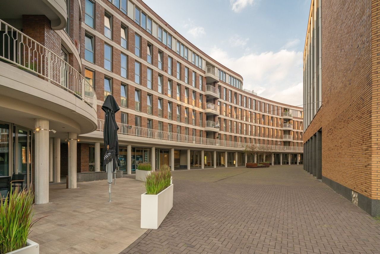 Modern living: 86 m² in the heart of Weert - Image 1