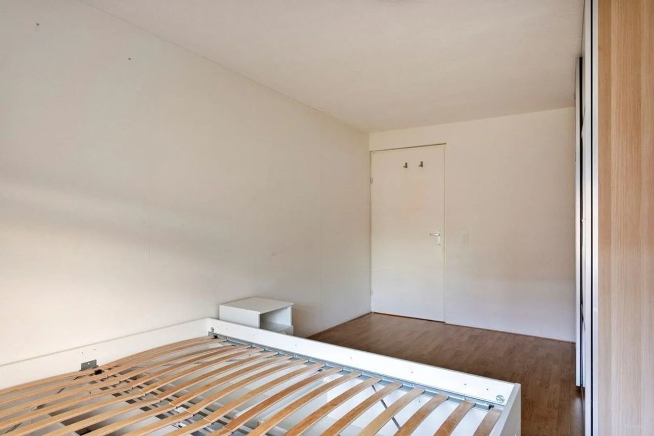 Bright 3-room apartment of 95 m² - Image 13