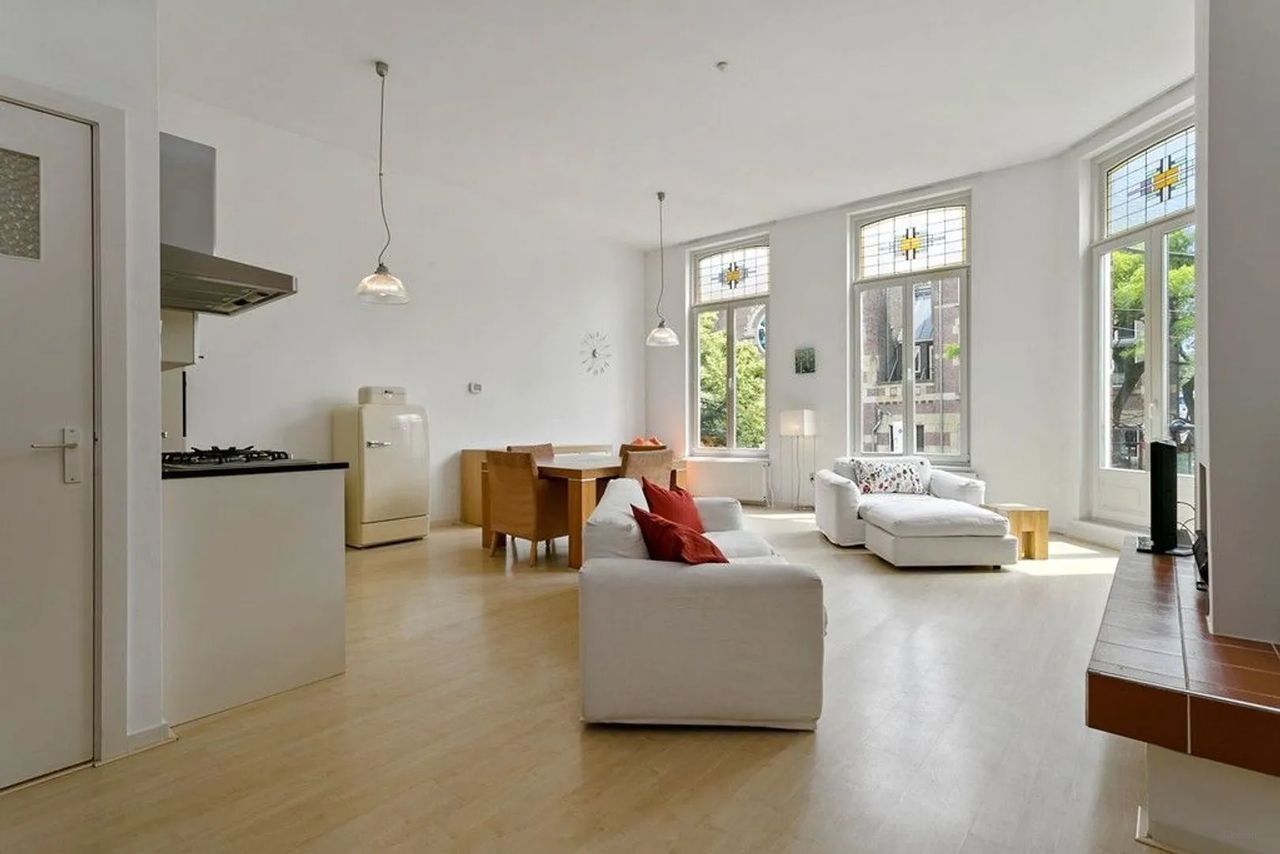 Licht hoekappartement van 85 m² bij Vondelpark - Afbeelding 2