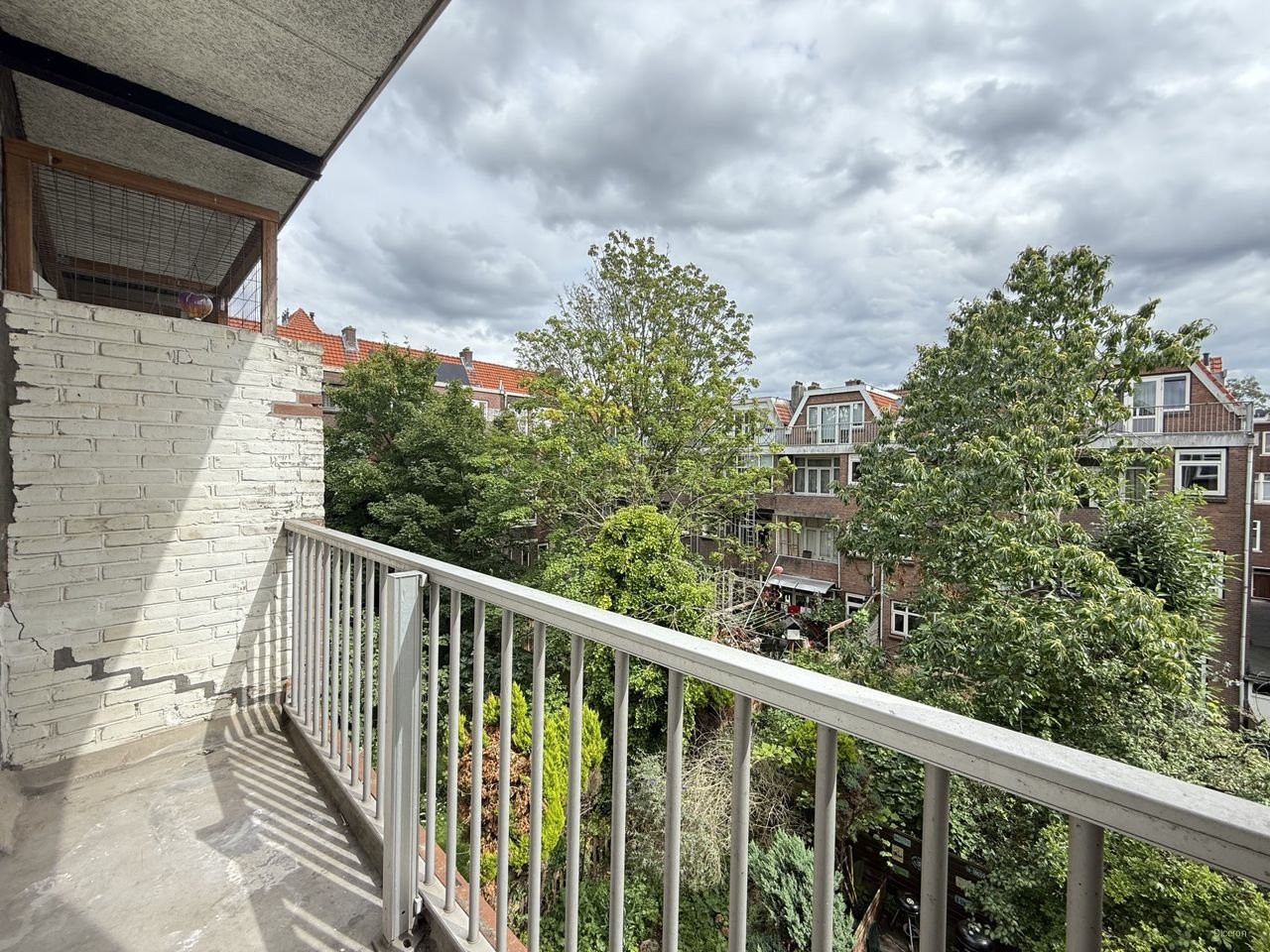 Lichte dubbele bovenwoning met balkon - Afbeelding 4