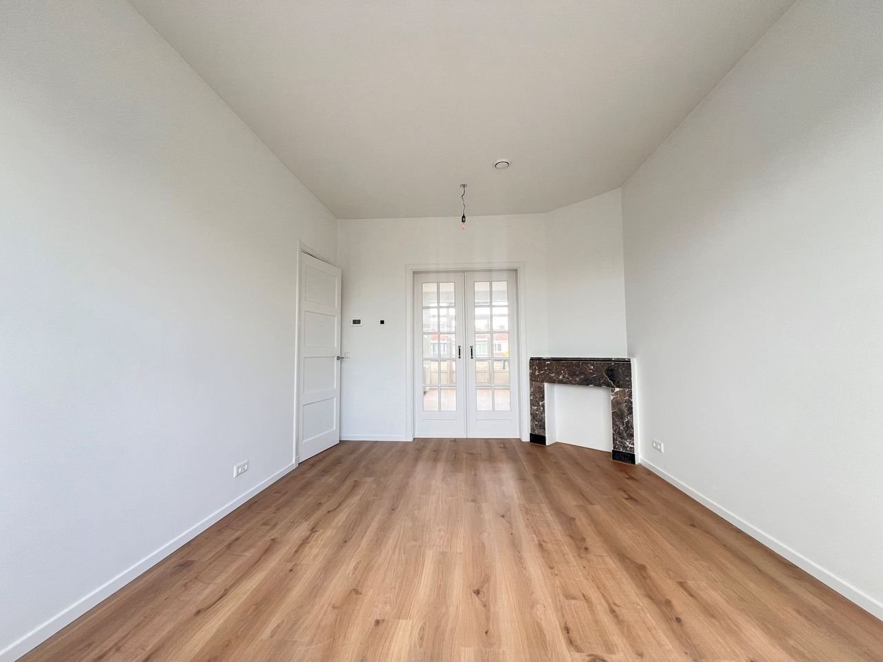 Gerenoveerde bovenwoning aan de kade - Afbeelding 1