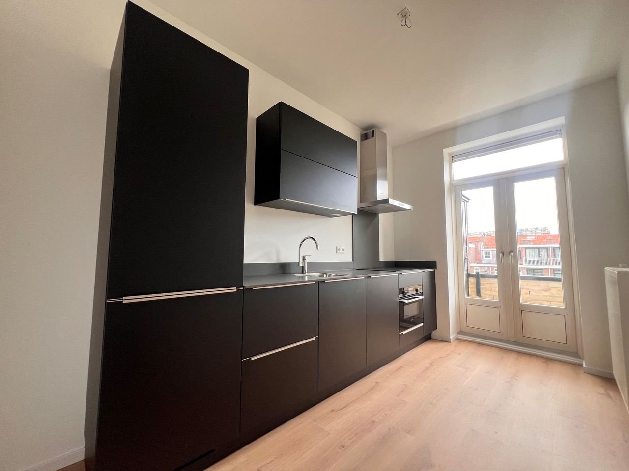 Gerenoveerde bovenwoning aan de kade - Afbeelding 5