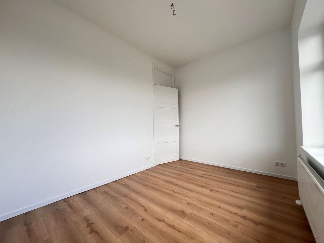 Gerenoveerde bovenwoning aan de kade - Afbeelding 9