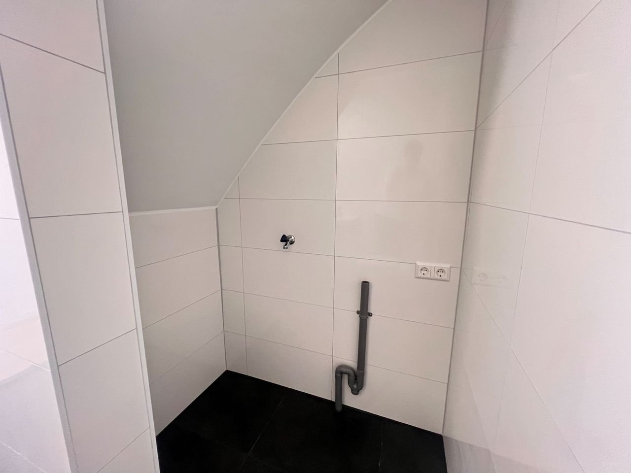 Gerenoveerde bovenwoning aan de kade - Afbeelding 10