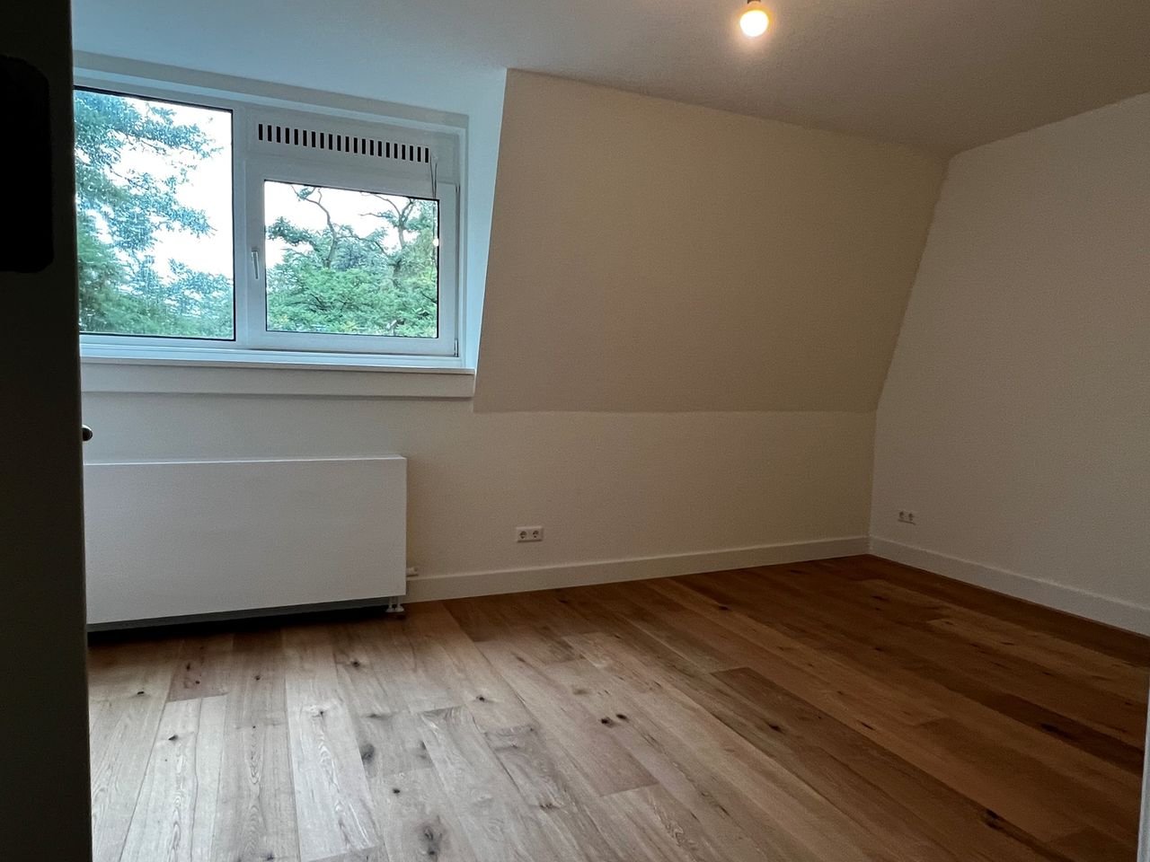 Licht bovenhuis (85 m²) met dakterras in Watergraafsmeer - Afbeelding 8