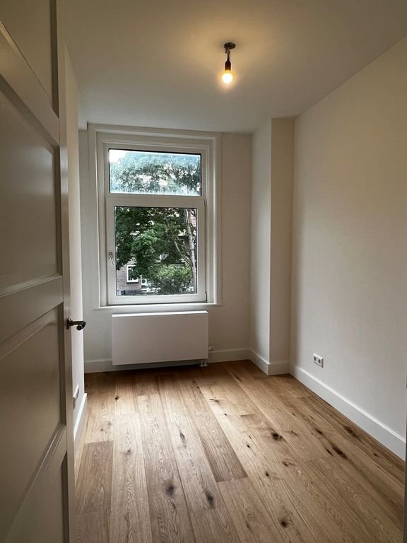 Licht bovenhuis (85 m²) met dakterras in Watergraafsmeer - Afbeelding 16
