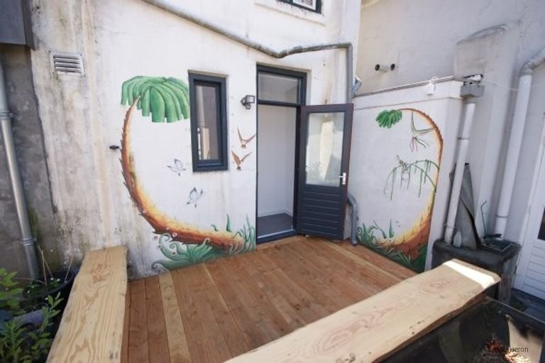 Zolderkamer (18 m²) in meidenhuis Breda - Afbeelding 8