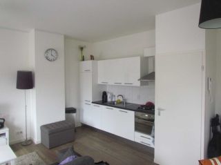 One-bedroom apartment with roof terrace - Image 3