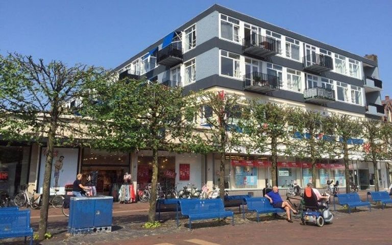 Heart of Almelo with balcony and elevator - Image 1