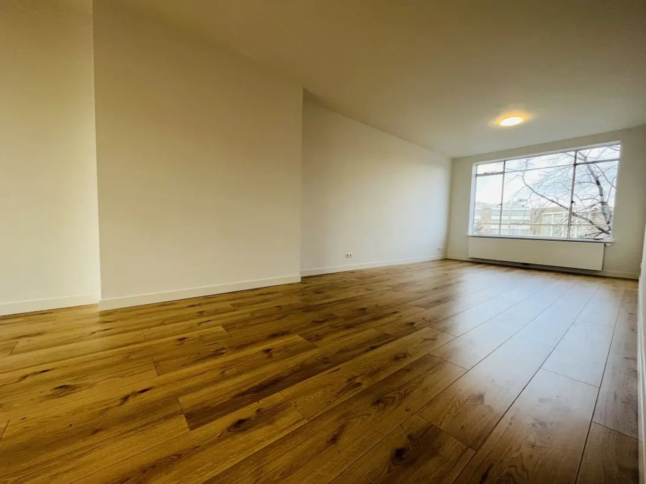 Gerenoveerde bovenwoning 88m² - Afbeelding 1