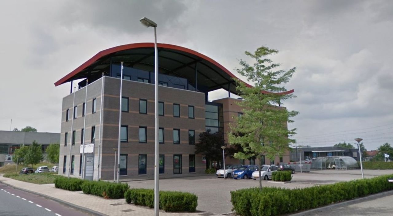 Furnished living near Steenwijk station - Image 1